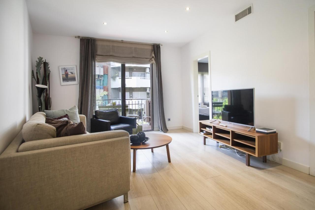41ara1029 Stunning & Renovated In Sagrada Familia *
