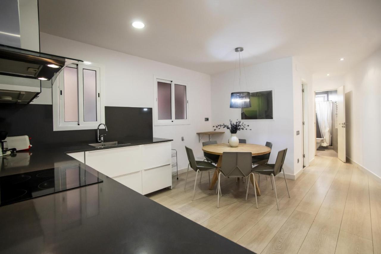 41ara1029 Stunning & Renovated In Sagrada Familia *