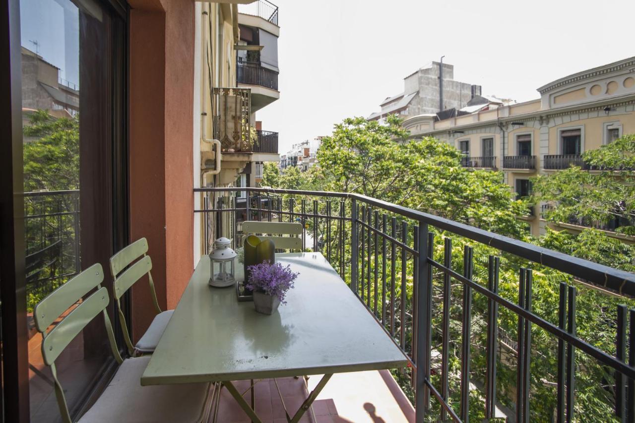 41ara1029 Stunning & Renovated In Sagrada Familia Appartement *